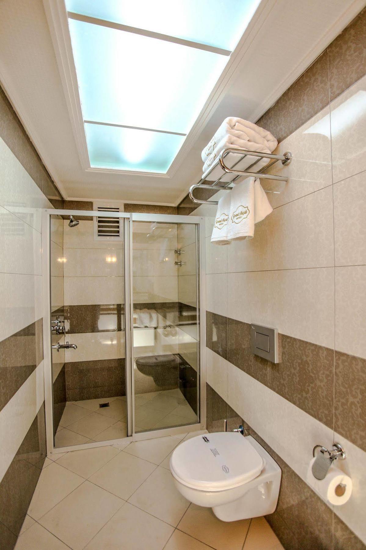Grand Akcali Otel Iskenderun Exterior photo
