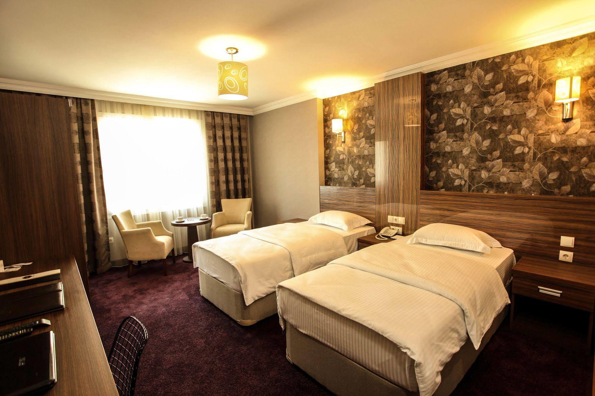 Grand Akcali Otel Iskenderun Exterior photo