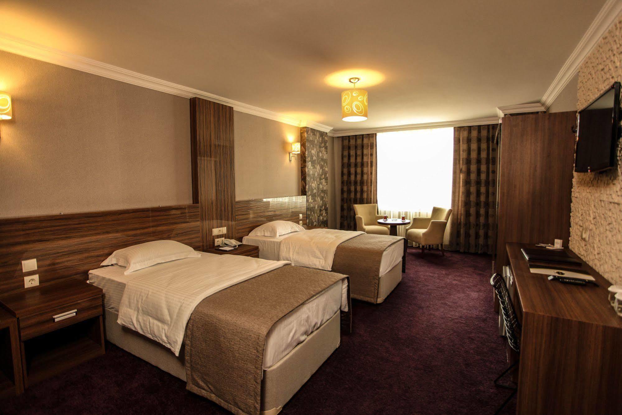 Grand Akcali Otel Iskenderun Exterior photo
